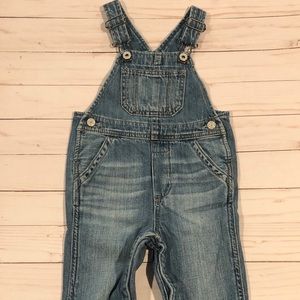 Classic denim Gap overalls, size 12-18mths